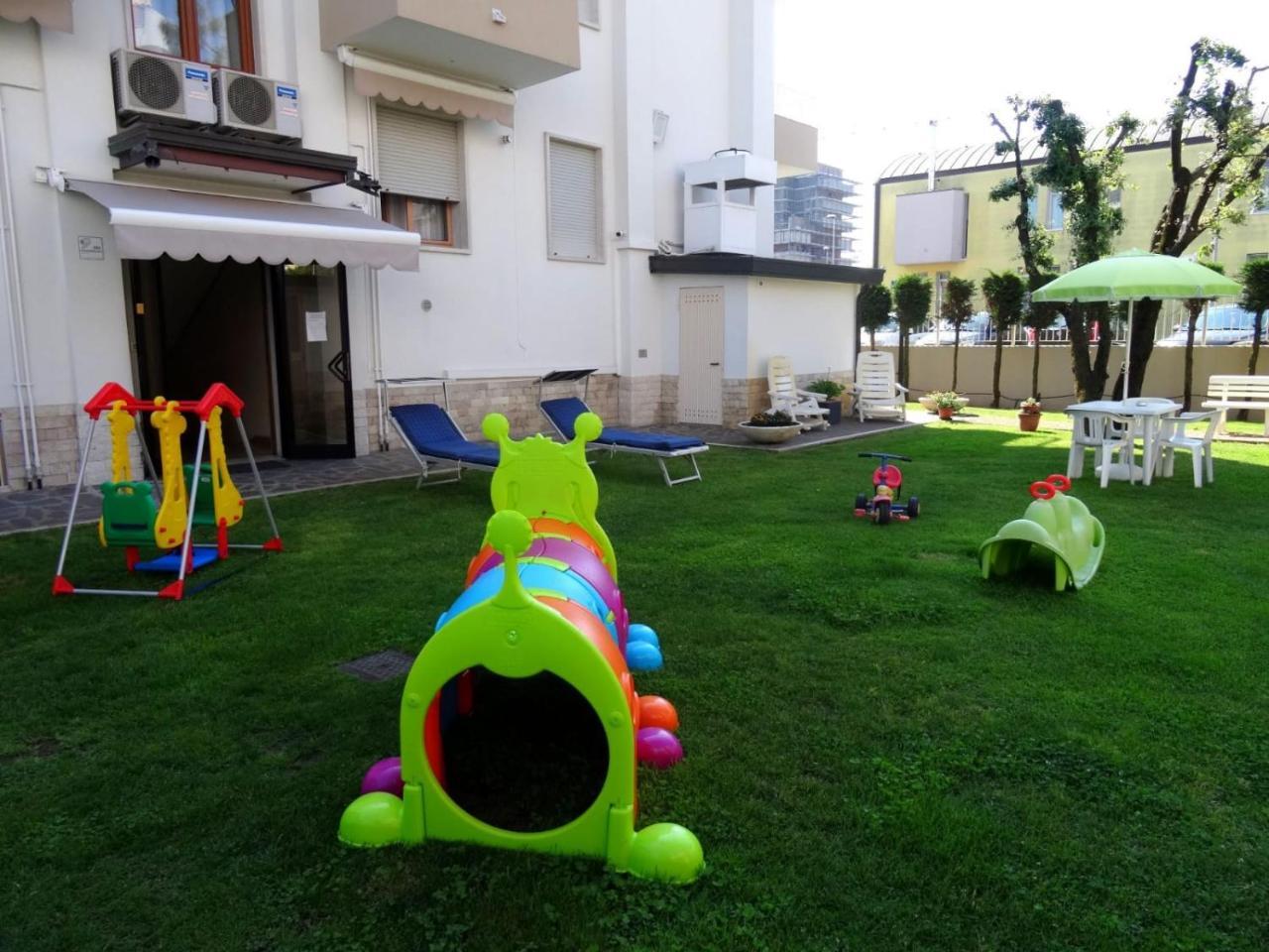 Palazzina Del Sole Villa Sottomarina Bagian luar foto